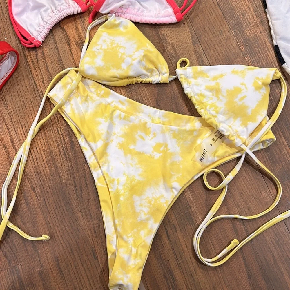 Bathing suit bundle. - Picture 4 of 12